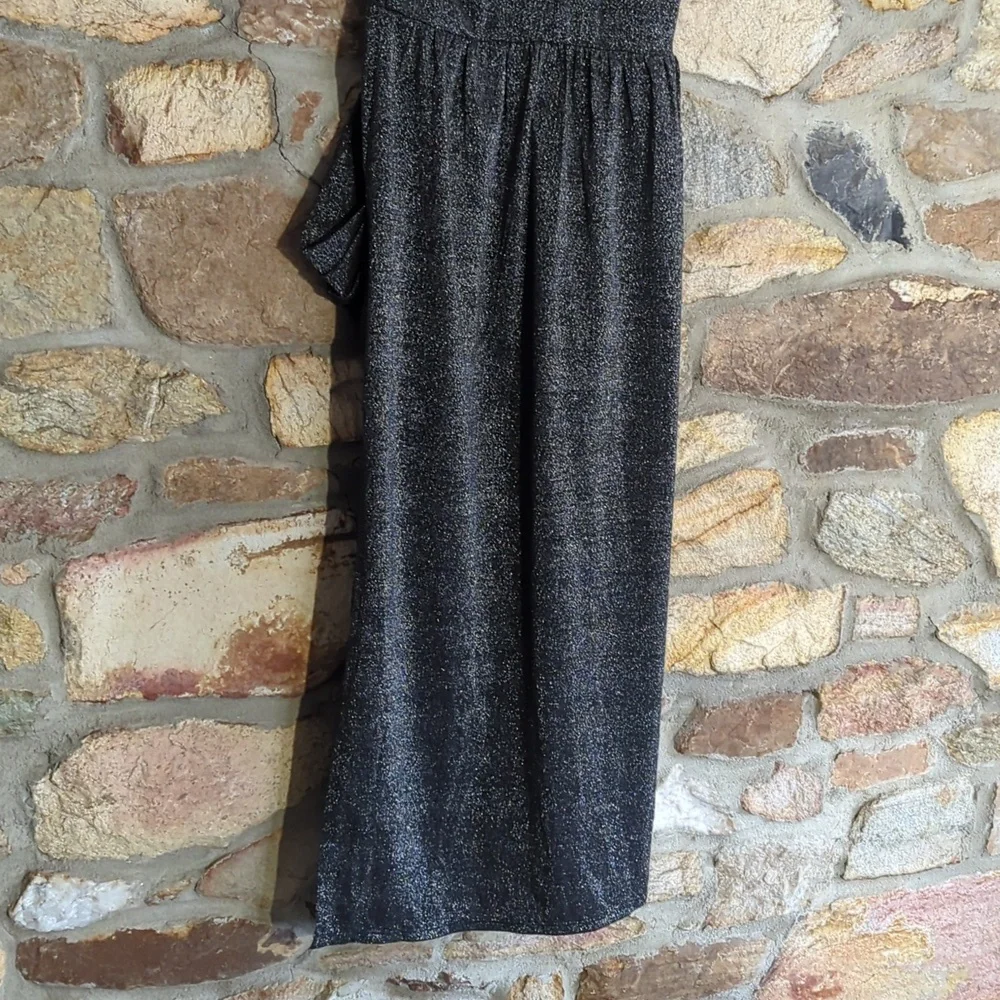 BCBG GENERATION METALLIC BLACK SURPLICE MIDI POCKET DRESS - Picture 8 of 13